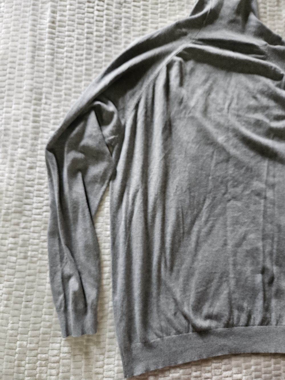 Men's Gray Turtleneck Sweater - Picture 7 of 8